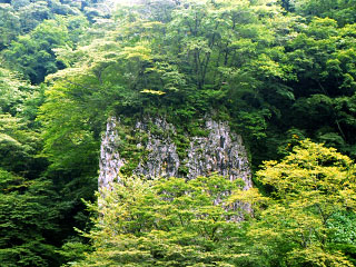 釣鐘岩