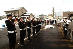 勝山市消防団ラッパ隊による演奏の様子