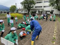 三室小学校